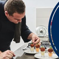 שף טל כהן מכין קינוחים שף טל כהן מכין קינוחים